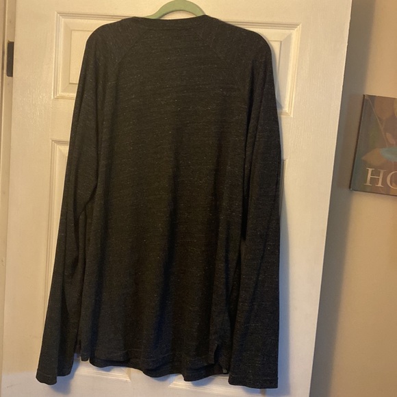 LRG Ragland shirt gently used good condition - Picture 4 of 4